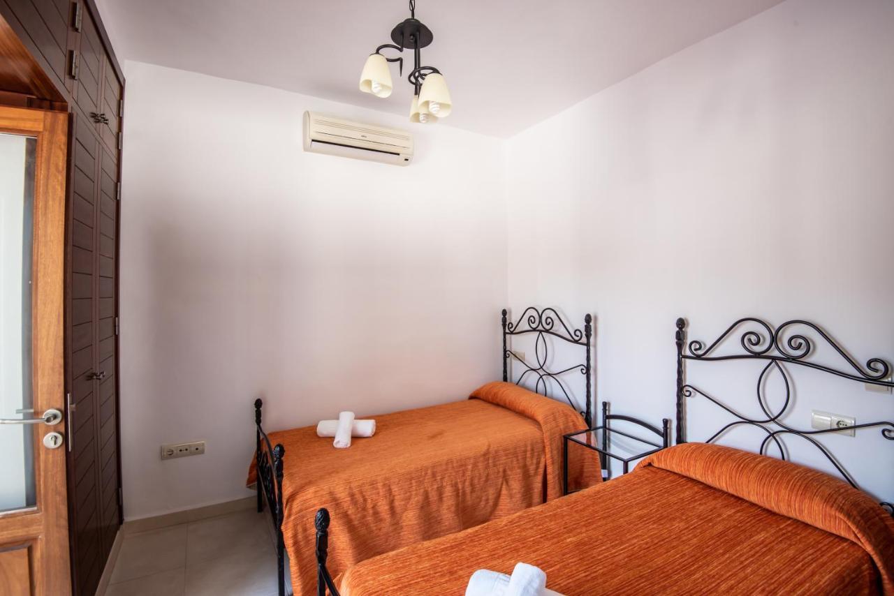 Bungalows Es Pins - Emar Hotels Playa Migjorn Εξωτερικό φωτογραφία